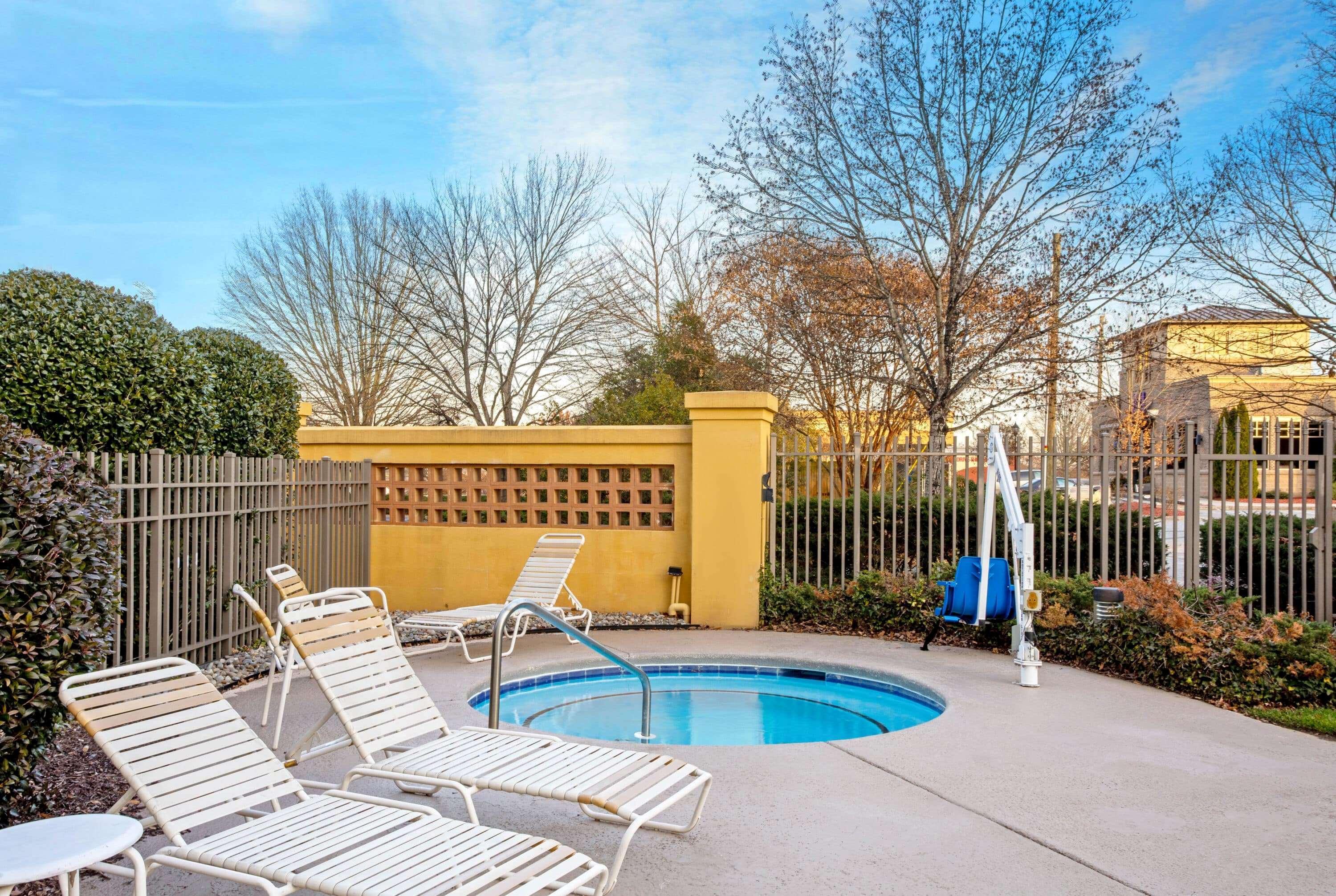 La Quinta By Wyndham Winston-Salem Hotel Exterior photo